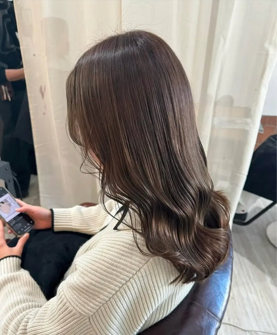 セミロング 美髪✨艶髪✨髪質改善 カラー特化❣辻本悠心のヘアスタイル