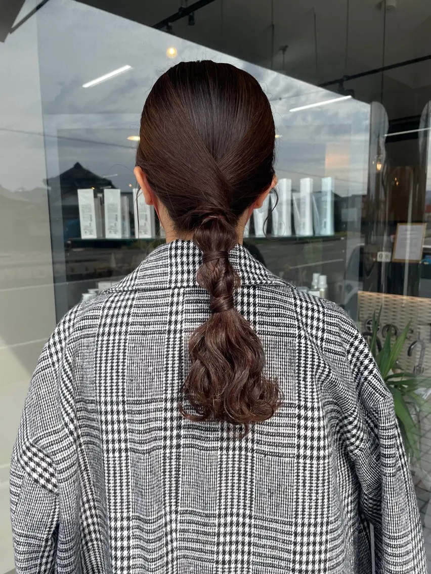 セミロング ヘアアレンジ マキノ キョウカのヘアスタイル