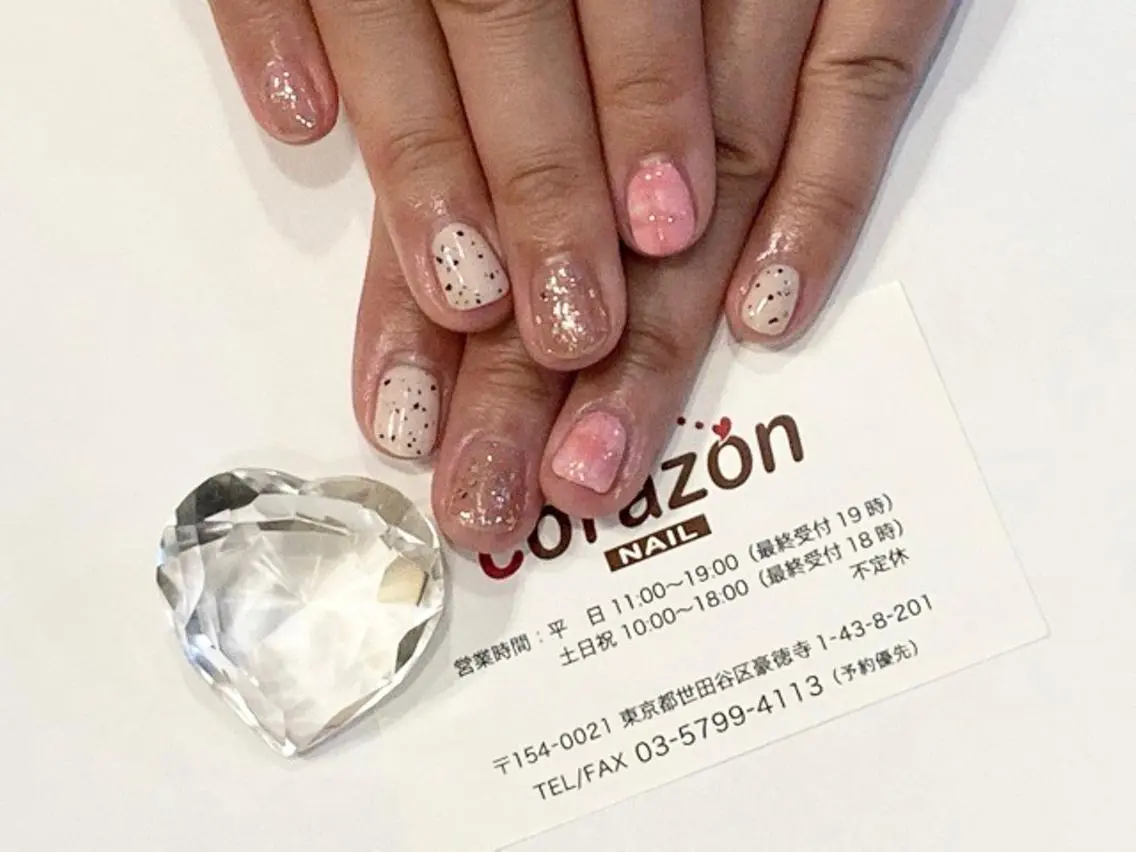 ネイル アートネイル ラメ(グリッター) ニュアンスネイル ピンク ネイリスト aicoのネイルデザイン