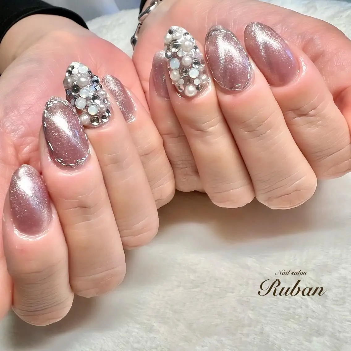 ネイル 成人式 マグネットネイル ミラーネイル 冬ネイル クリスマス Nail salon Rubanのネイルデザイン