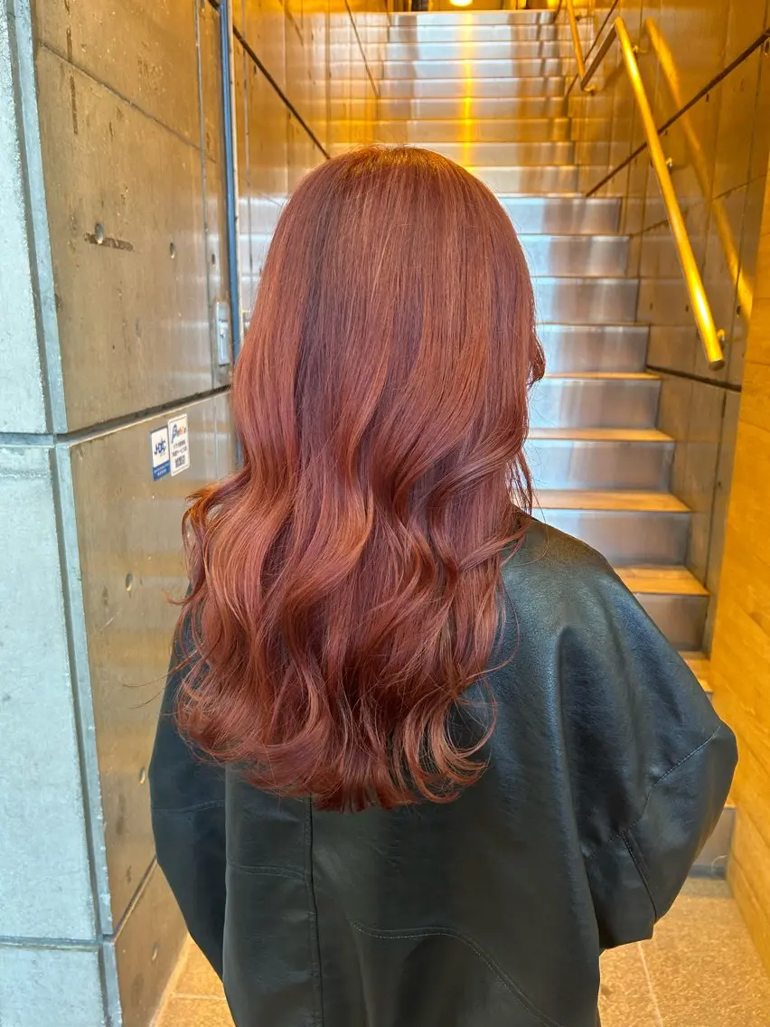 セミロング カラー レッドカラー ヘアカラー SHICUNE /ミホのヘアスタイル