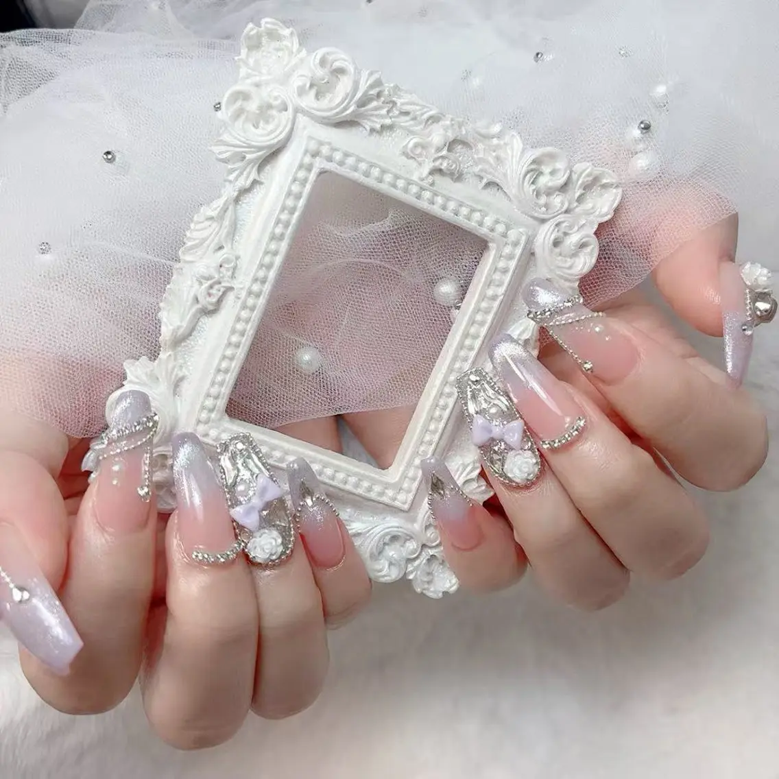 ネイル アートネイル フットネイル ジェルネイル マグネットネイル 持ち込み B·U Nail大宮 長さだし専門店のネイルデザイン