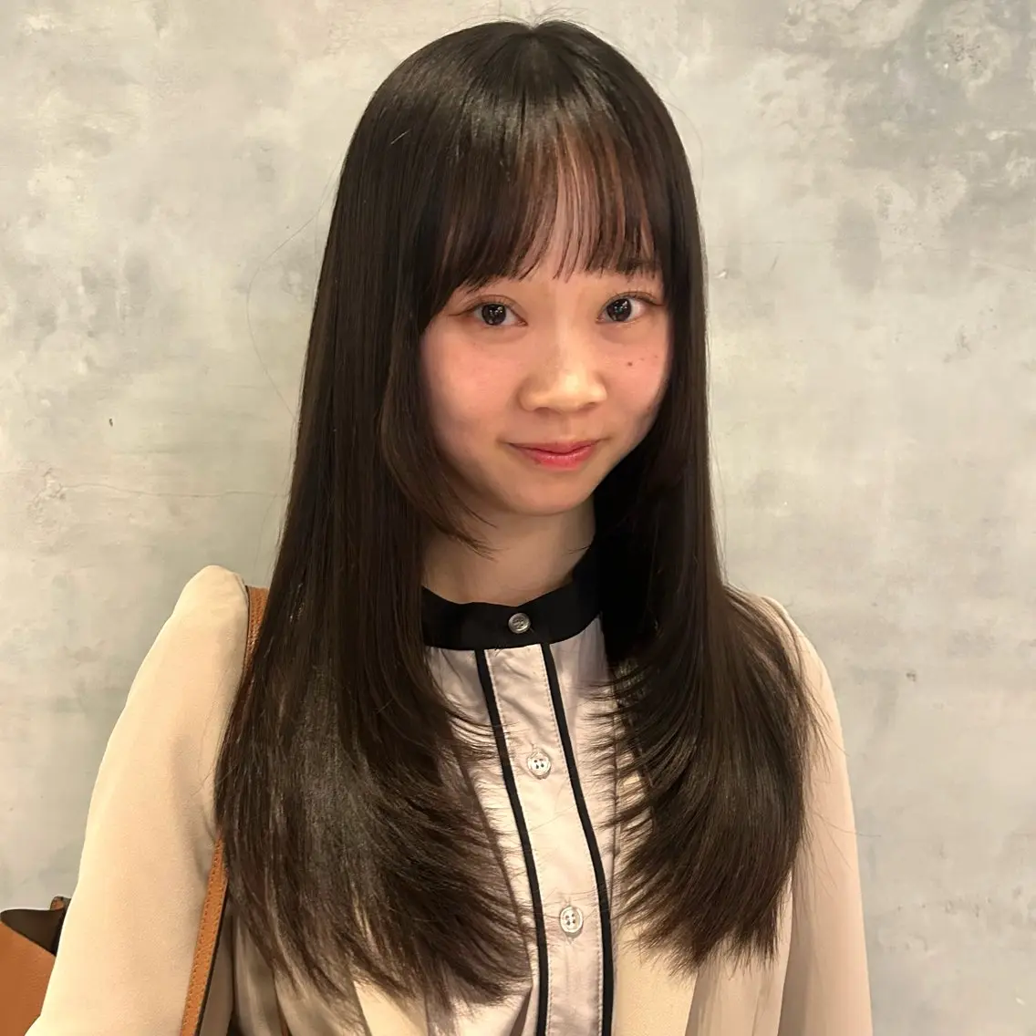 ロング カラー ブラウンカラー オリーブブラウン レイヤーカット ヘアカラー ベージュ/透明感/ レイヤー/あやか💕のヘアスタイル