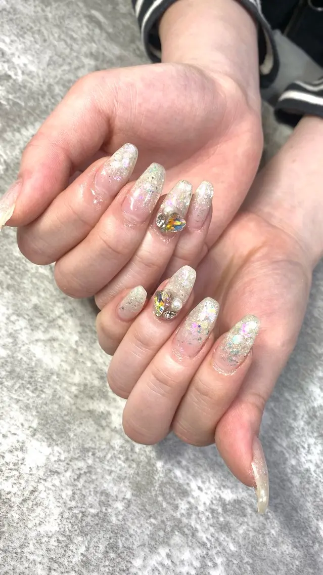 ネイル グラデーション ハート ラメ(グリッター) ラメグラデーション ホワイト ハンドネイル ★Rinail... .のネイルデザイン