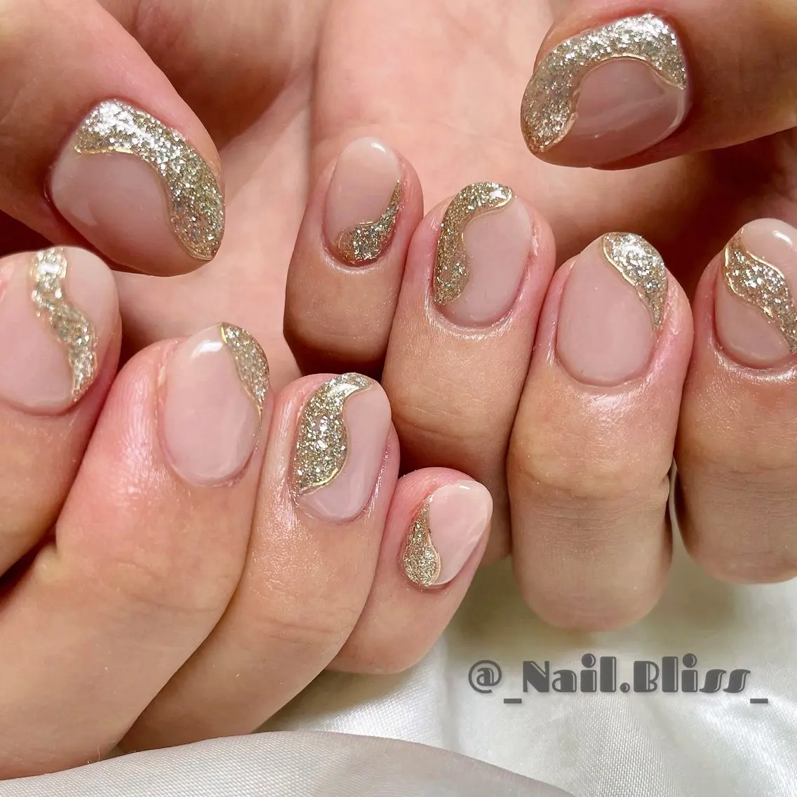 ネイル ミラーネイル 持ち込み ハンドネイル NAIL BLISSのネイルデザイン