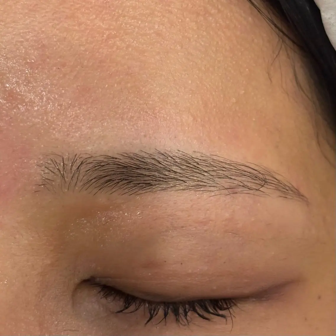 アイブロウ 眉毛ワックス脱毛 Daisy Lash 梅田店のマツエク・マツパデザイン