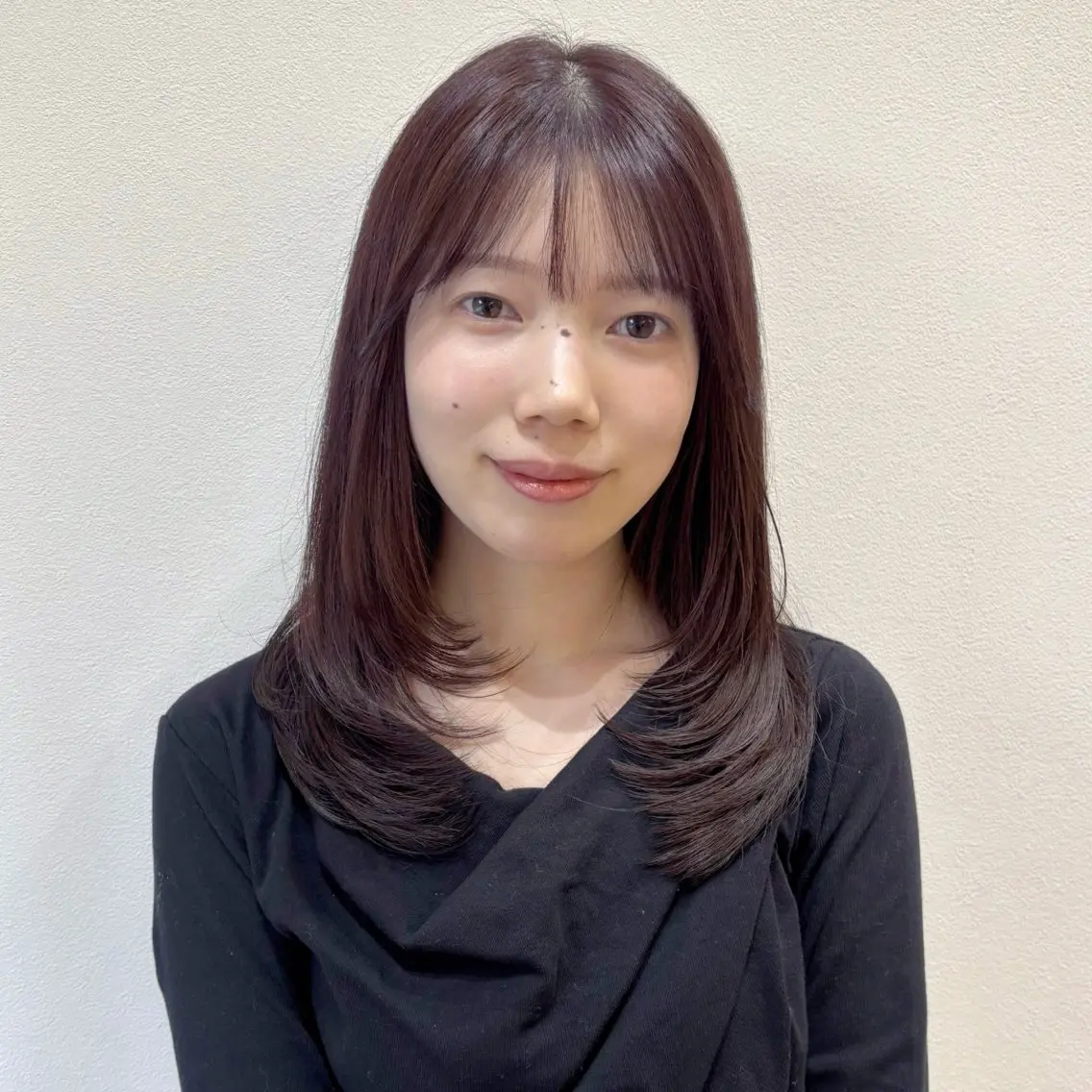 セミロング カラー レイヤーカット カット ヘアカラー fuyuna レイヤーカット🖤のヘアスタイル