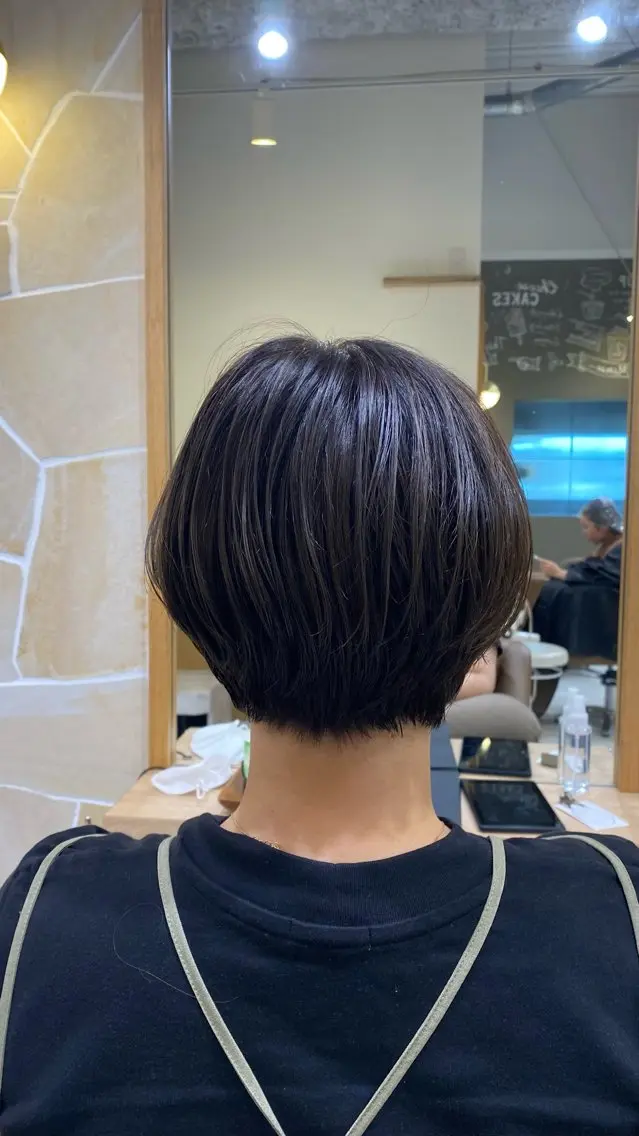 ショート カラー ショートヘア 坂井 茅聖のヘアスタイル