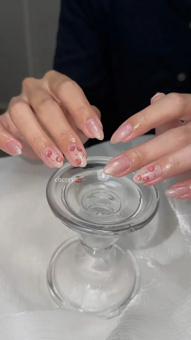 ネイル ハンドネイル Cipal .のネイルデザイン
