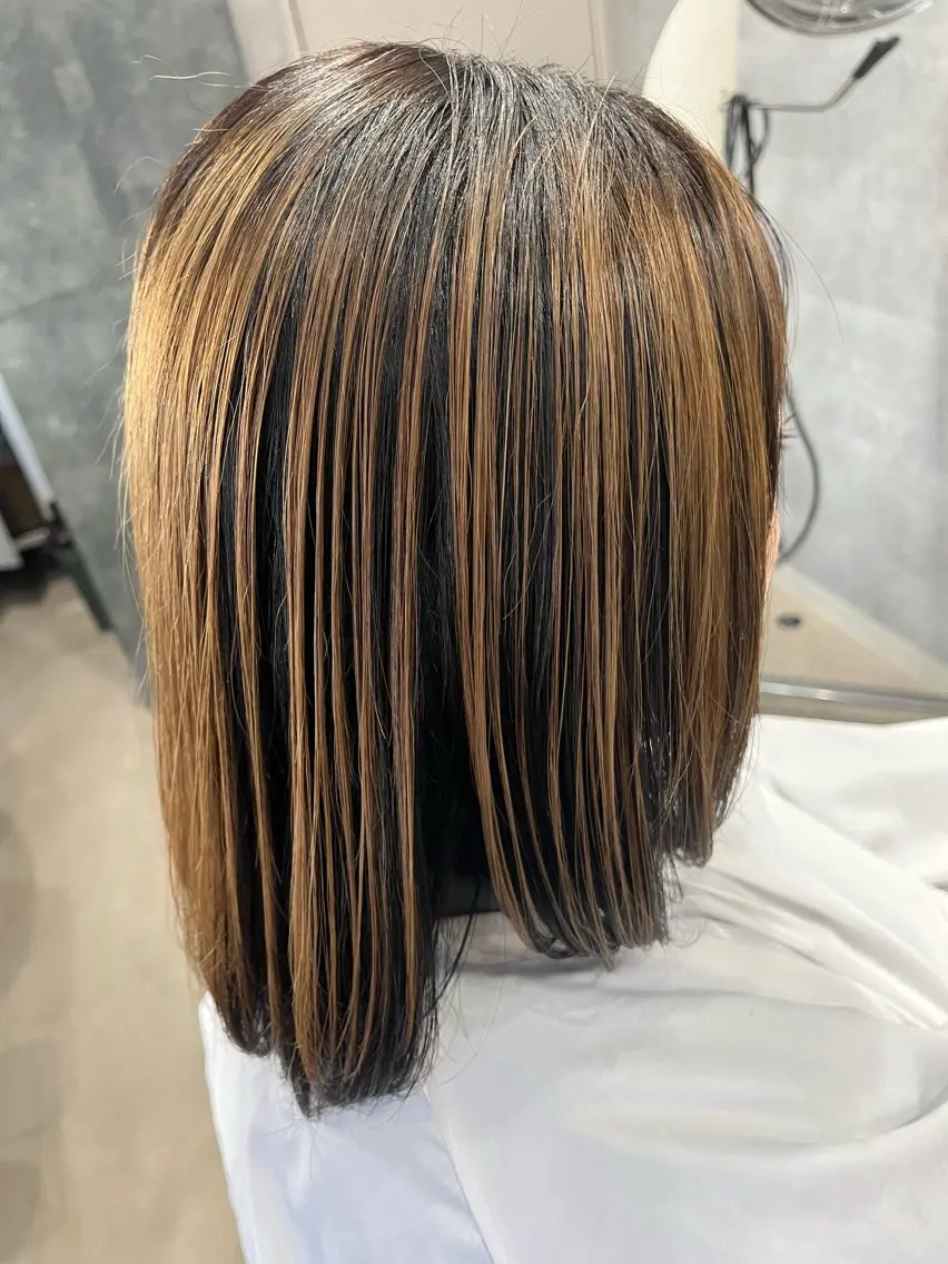 ミディアム カラー ヤマモト ヒロミのヘアスタイル