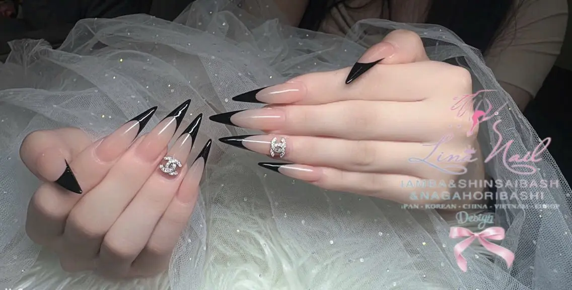 ロング ハンドネイル Linanail Nambaのネイルデザイン