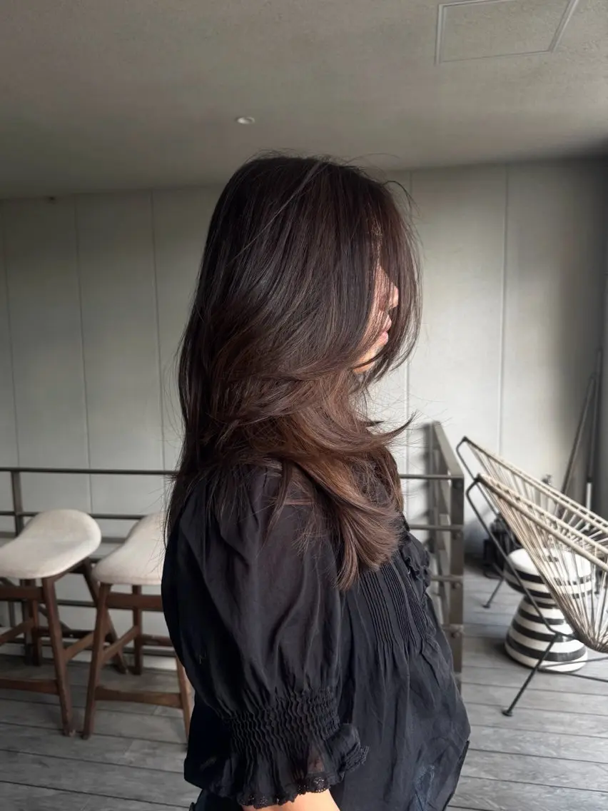 カラー ヘアカラー 前田 莉心のヘアスタイル
