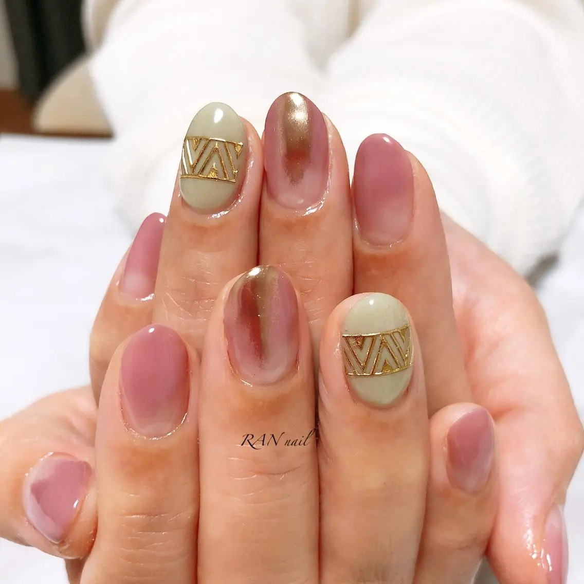 ネイル フットネイル グリーン オフィスネイル ピンク 春ネイル RAN nailのネイルデザイン