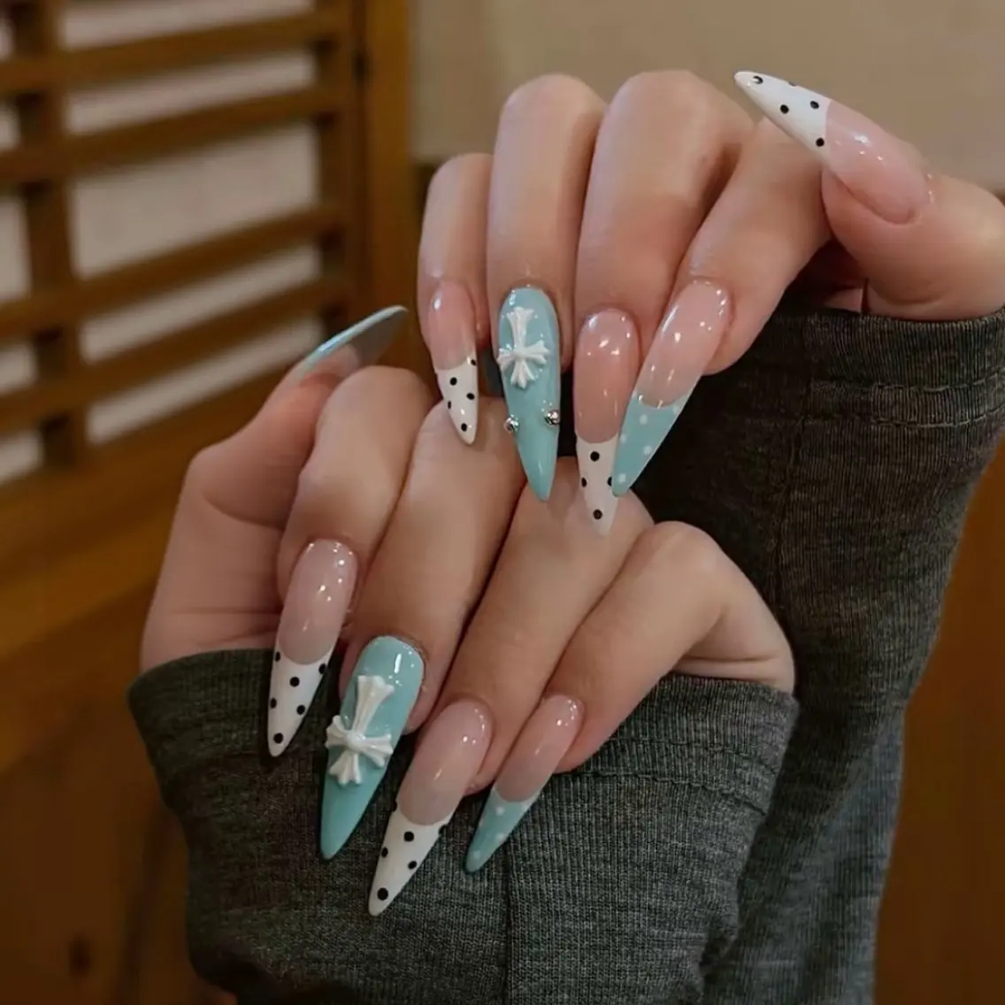 ネイル ハンドネイル Luna Gladeのネイルデザイン