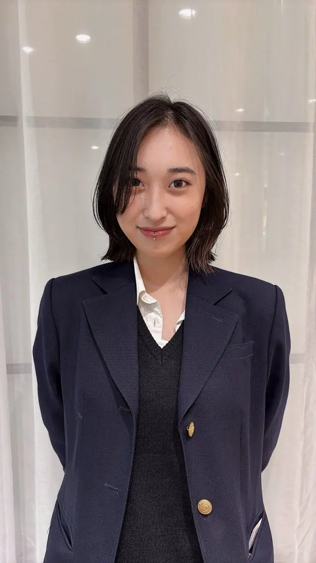 ミディアム ボブレイヤー ボブ くびれヘア レイヤーカット 梅田美容室/カット /Maoのヘアスタイル