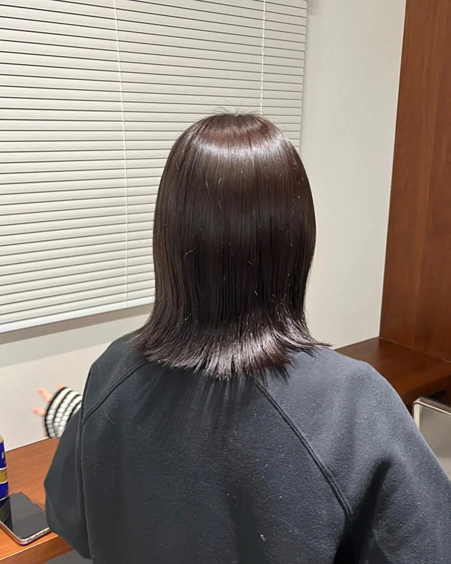カラー AYA 艶カラー／ナチュラルのヘアスタイル