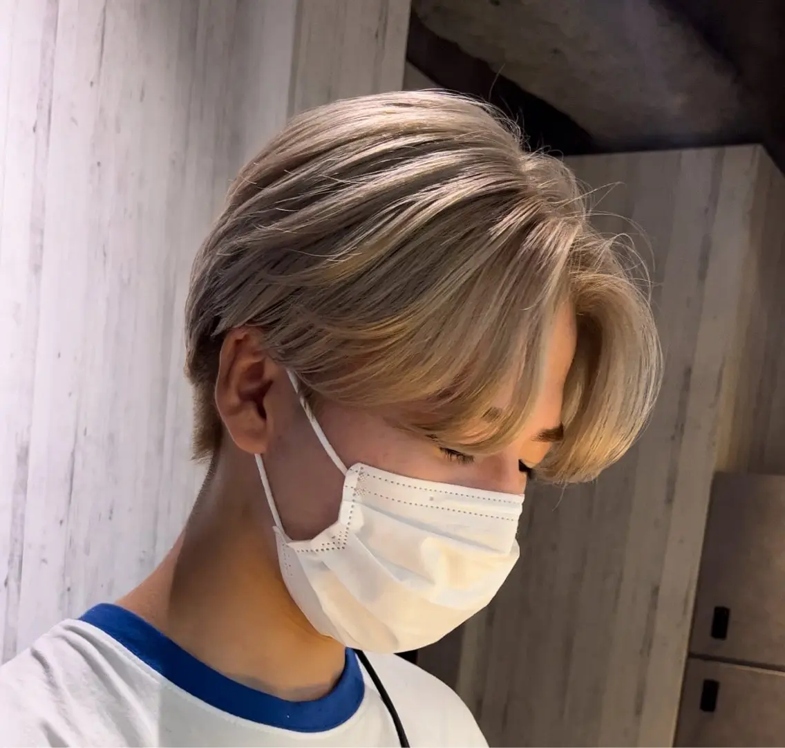 カラー メンズ 三浦 笑美のヘアスタイル
