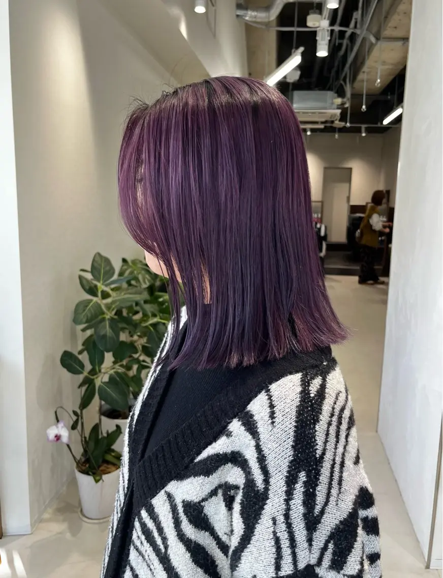 ミディアム カラー 切りっぱなしボブ デザインカラー ボブ カット ヘアカラー トリートメント レイヤーカット/ブラ ウンカラー/河野凜のヘアスタイル