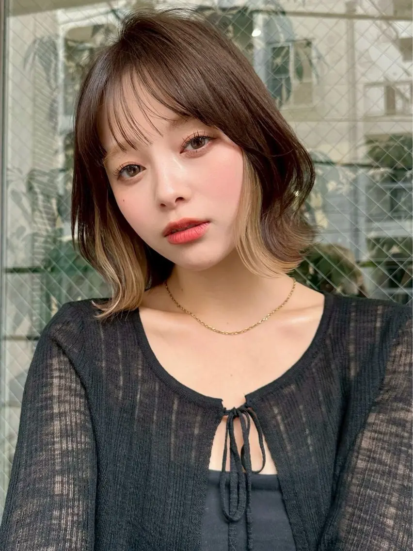 ミディアム ボブ 顔まわりレイヤー レイヤーカット 鈴木 菜々映のヘアスタイル