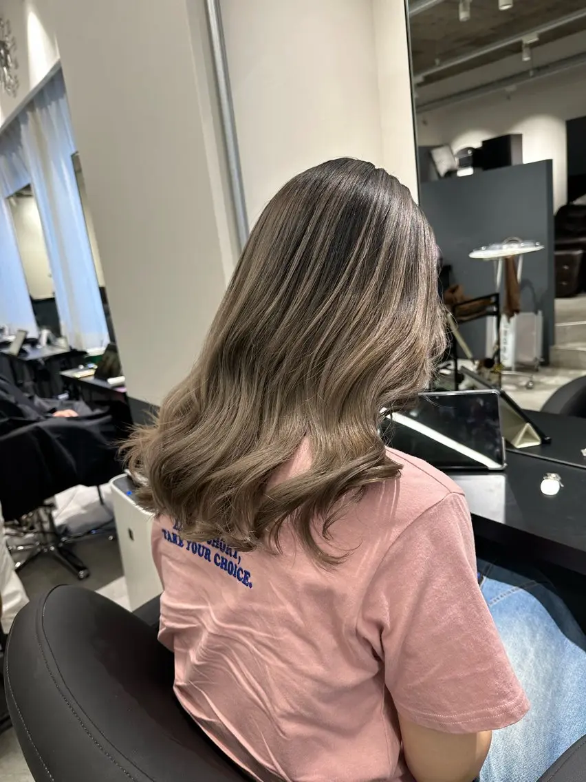 セミロング レイヤーカット Rubik's江坂 ルービックえさかのヘアスタイル