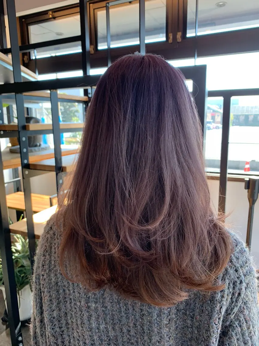 カラー ブリーチ グラデーションカラー 岡田 七海のヘアスタイル