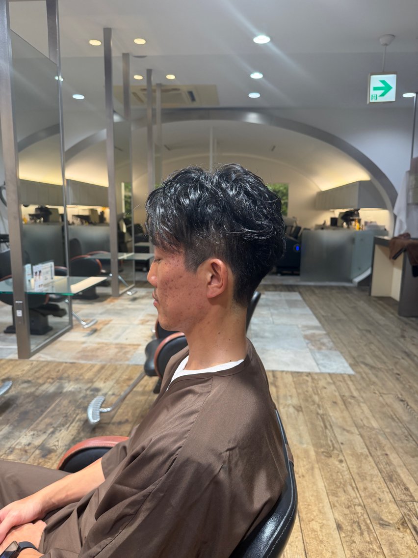 パーマ メンズ 刈り上げ 齋藤 百逢のヘアスタイル
