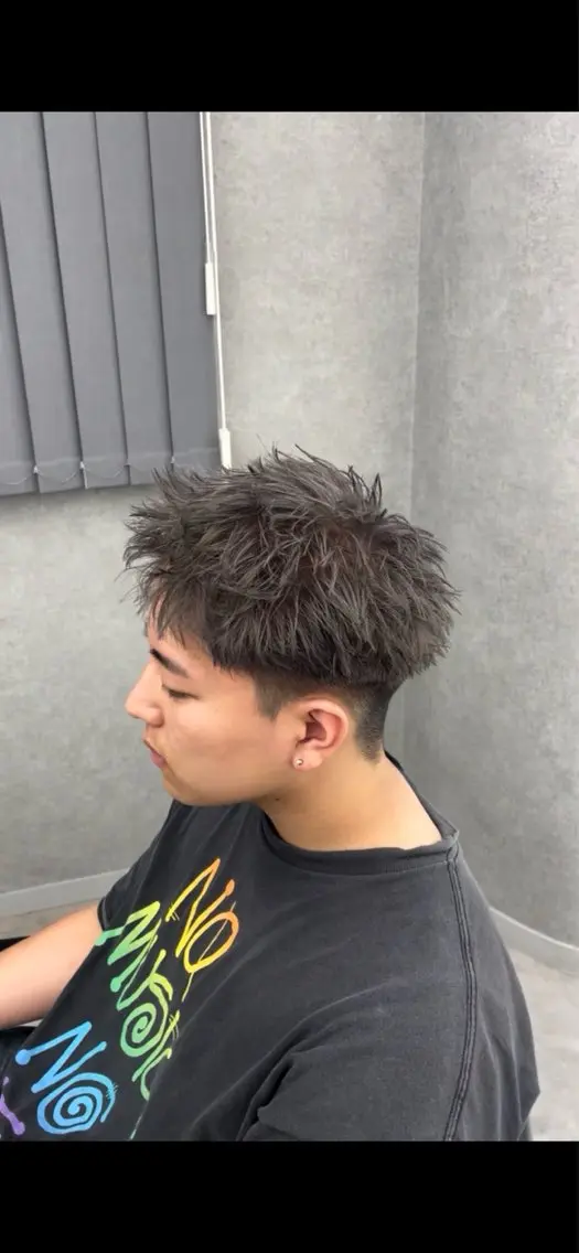 ショート カラー ベージュカラー ブリーチ 透明感カラー 水野 ハルトのヘアスタイル