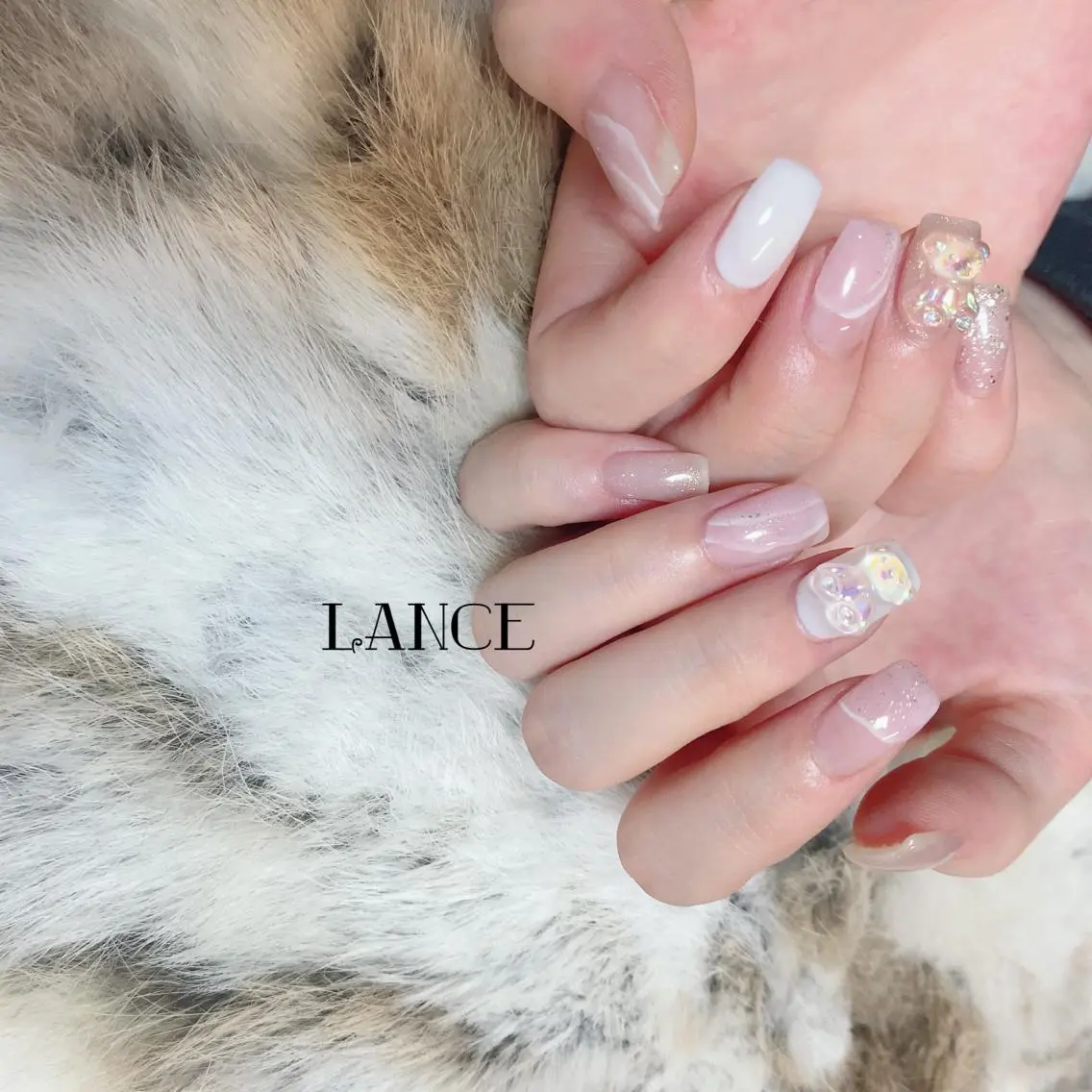 ミディアム ネイル オーロラネイル フットネイル フレンチネイル ミラーネイル ニュアンスネイル ハンドネイル Lance nailのネイルデザイン