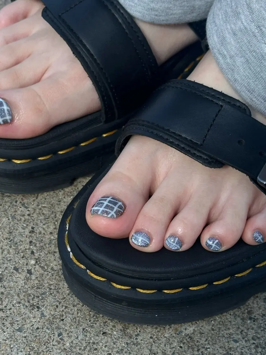 ネイル フットネイル sign  nail hinataのネイルデザイン