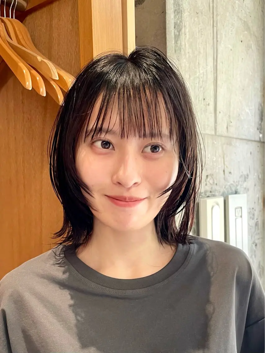 ミディアム chisato☁️ カットカラーモデルのヘアスタイル