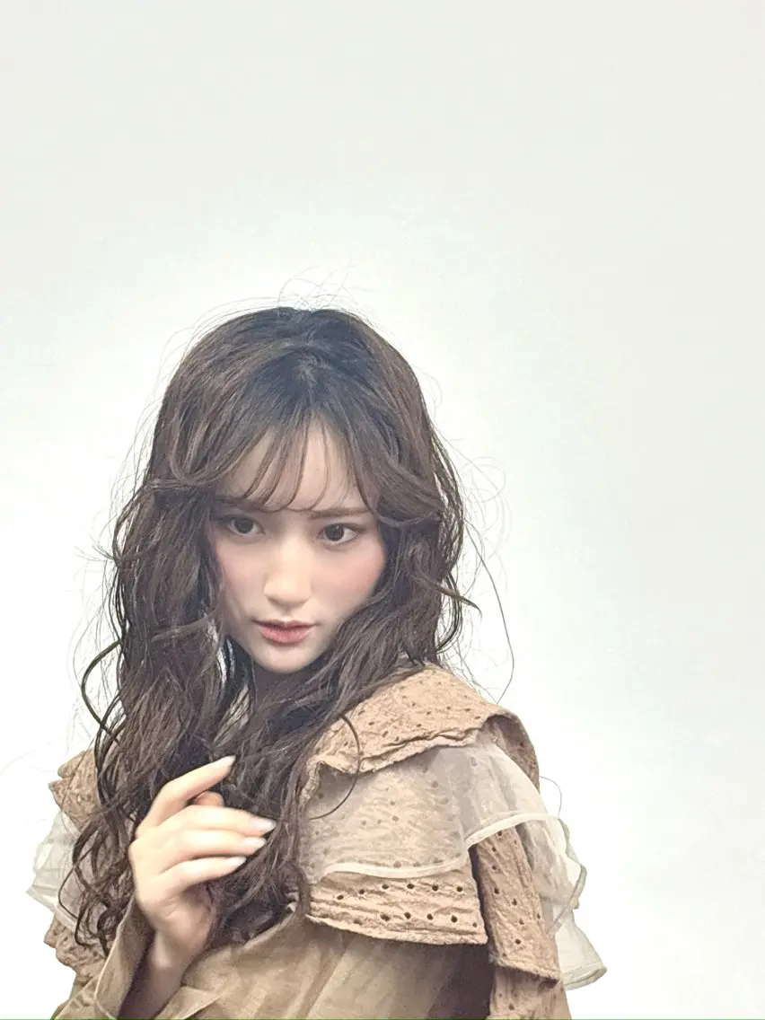 セミロング カラー パーマ ヘアアレンジ 神品 幸音のヘアスタイル