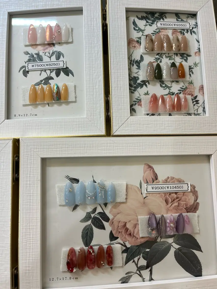 ネイル アートネイル BlueDaisy 栄本店のネイルデザイン