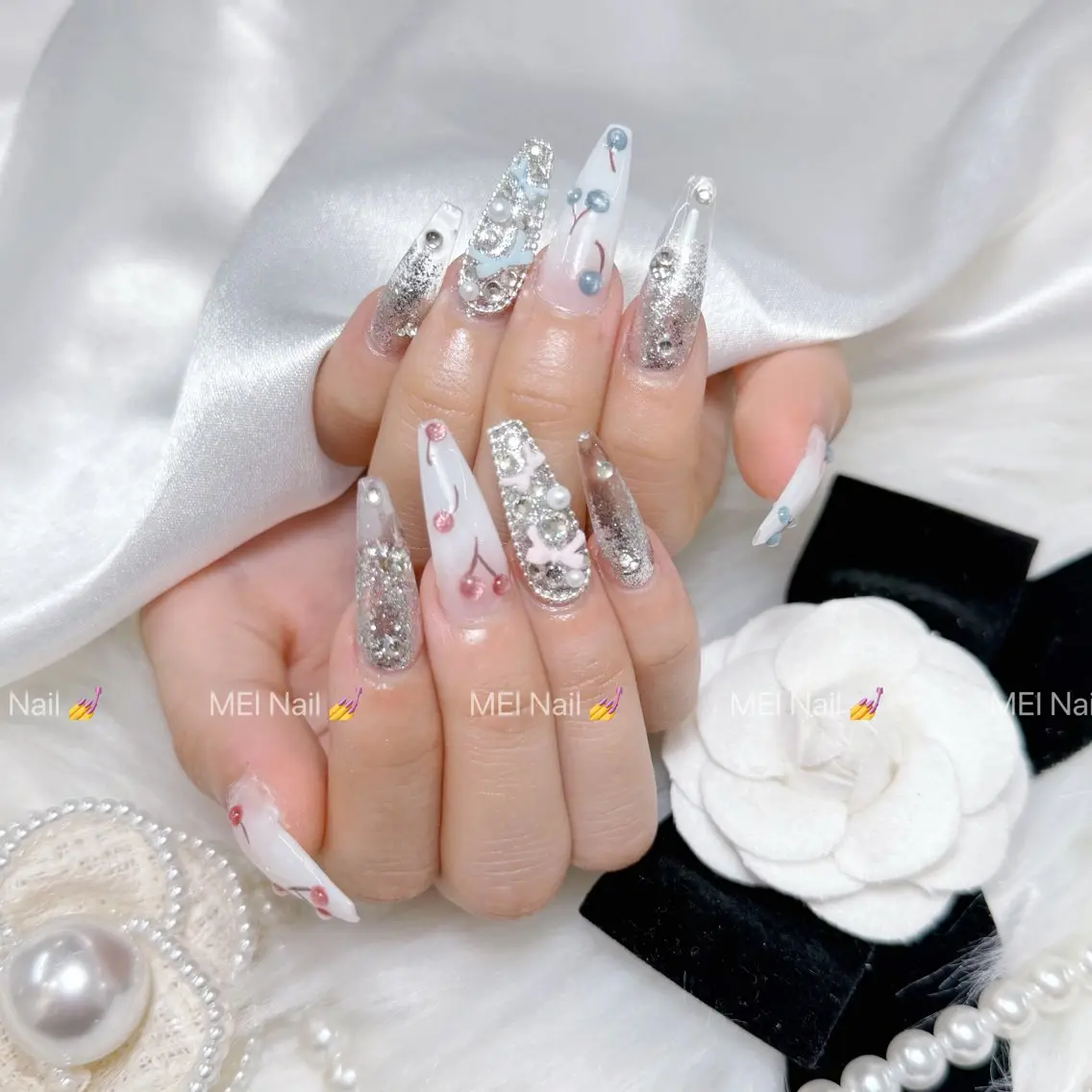 ネイル フレンチネイル キラキラネイル 韓国ネイル シンプルネイル ワンホンネイル ハンドネイル MEI Nailのネイルデザイン