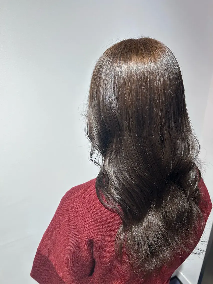 ロング カット ヘアカラー トリートメント 蓮池 愛海のヘアスタイル