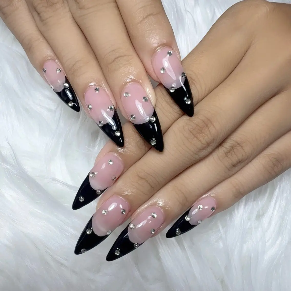 ネイル 持ち込み ハンドネイル L'ino nailのネイルデザイン