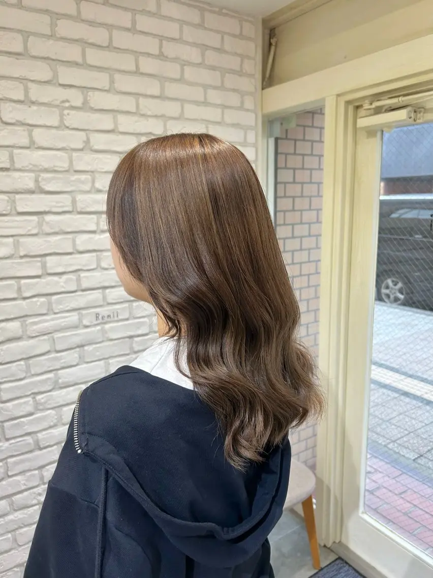 ロング カラー ヘアカラー トリートメント ︎☀️はるき︎︎☁️ ショートモデル募集のヘアスタイル