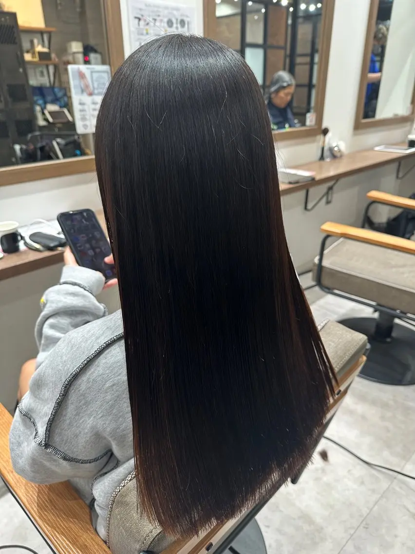 ロング パーマ カット 縮毛矯正 トリートメント 💙美髪救世主💙 関華蓮のヘアスタイル