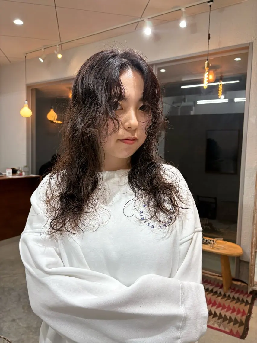 パーマ 長谷 若奈のヘアスタイル