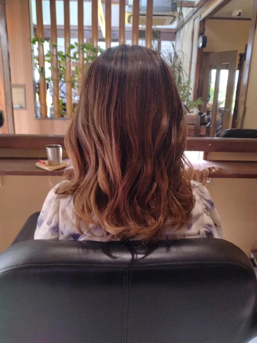 セミロング 青山 早智子のヘアスタイル