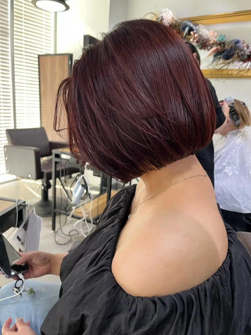 ショート カラー ブリーチ ブリーチなしカラー レッドカラー ボブ カット ヘアカラー ミルクティーベージュ ブリーチ 店長 清水のヘアスタイル