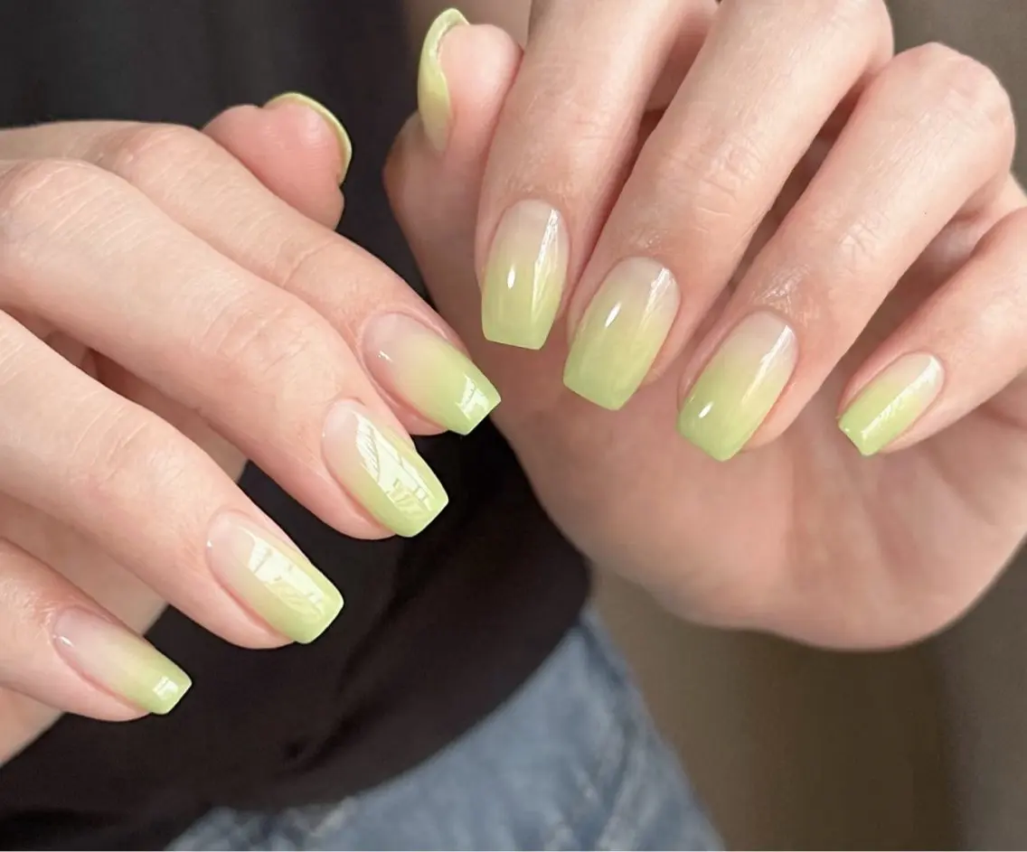 ネイル ハンドネイル 🍑 momo_nailのネイルデザイン