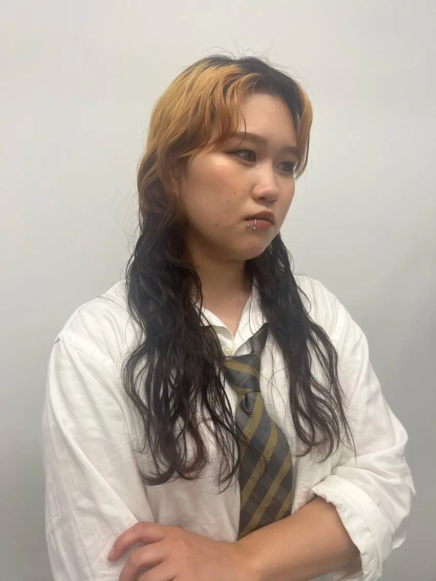 リタッチブリーチモデル『オンカラーリタッチブリーチ込み🧑🏻🎤』の写真