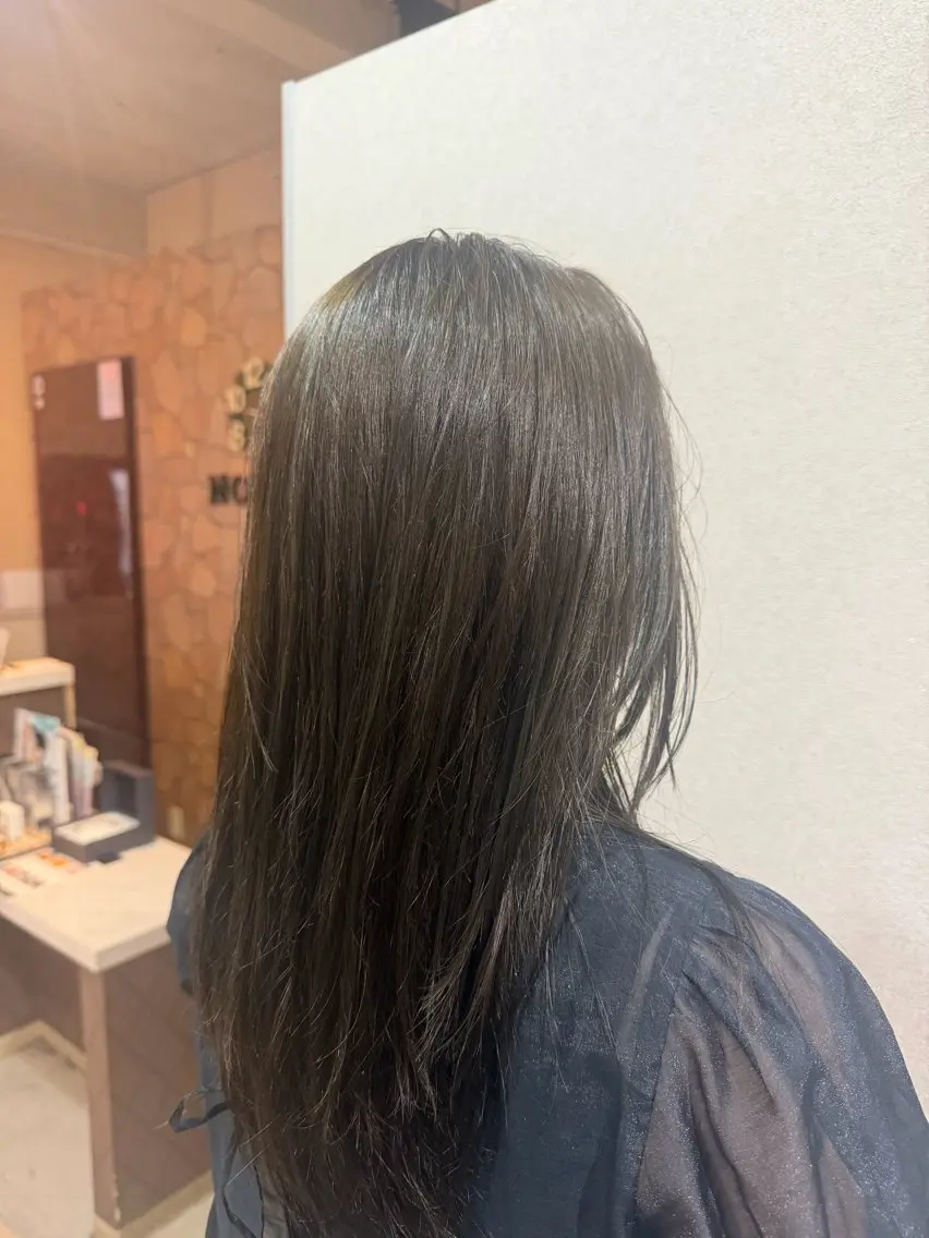 ロング ヘアカラー 西田 大雅のヘアスタイル