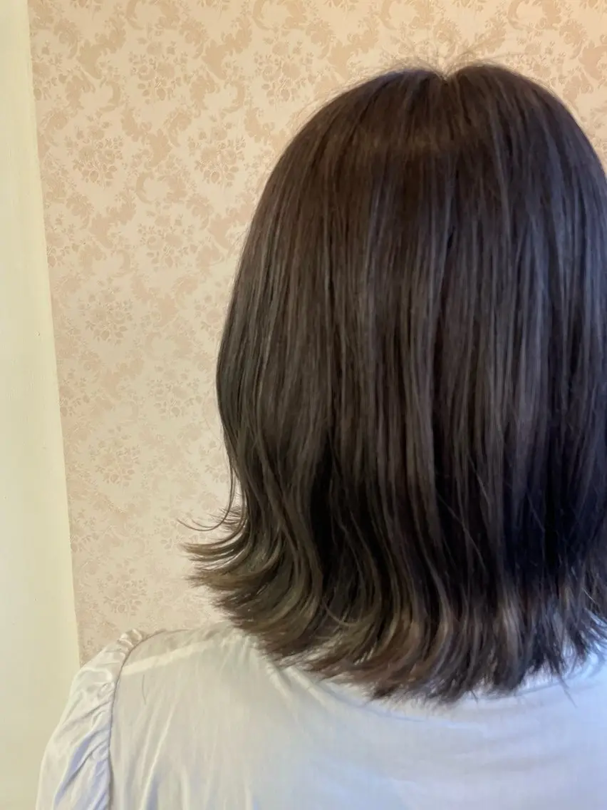 ミディアム ヒヨシ ルナのヘアスタイル