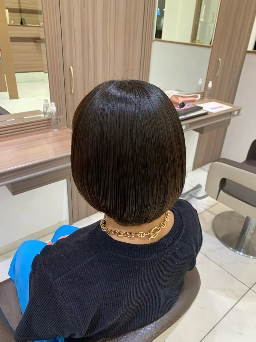 カラー ☂️Ash 新杉田☂️山本のヘアスタイル