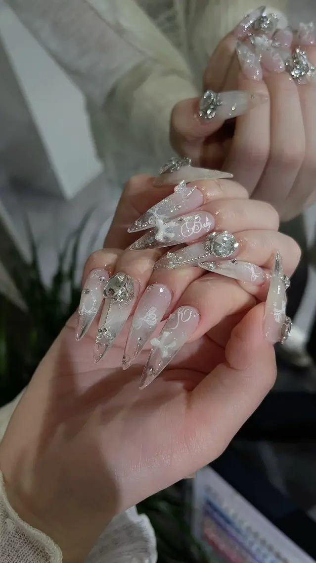 ネイル ハンドネイル SHE Nailのネイルデザイン
