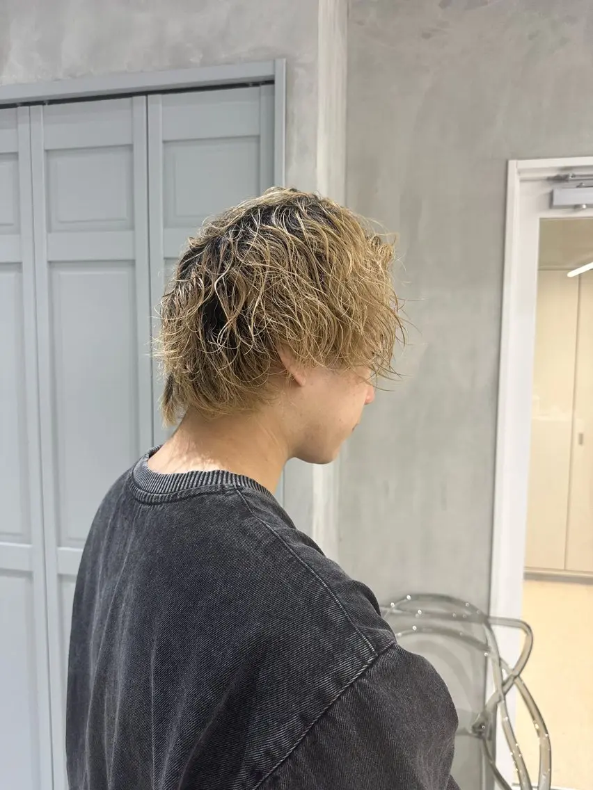 メンズ メンズ韓国風 マッシュ メンズパーマ 波巻きパーマ ⭐️IAbyzina 渋谷 相原⭐️のヘアスタイル