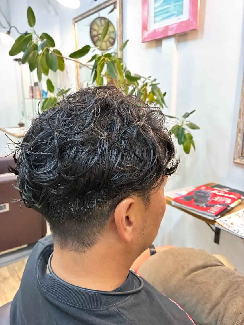 ショート パーマ 勝又 胡真千のヘアスタイル