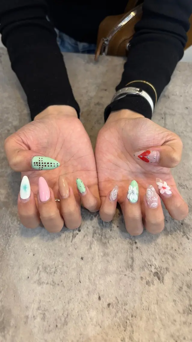 ネイル ハンドネイル フットネイル POLISH サナのネイルデザイン