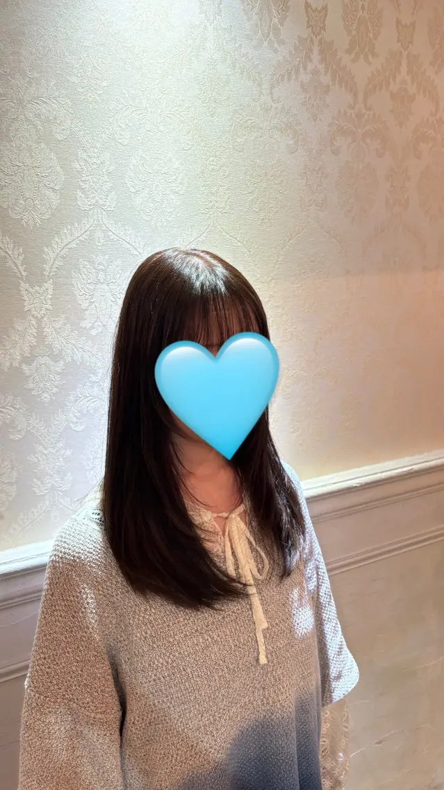 セミロング 大川 結羽のヘアスタイル